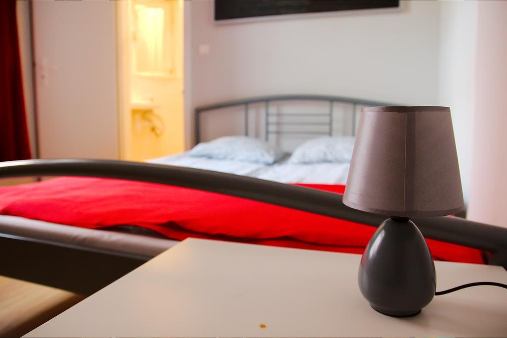 Tramp Aparthostel Cracovie Chambre photo