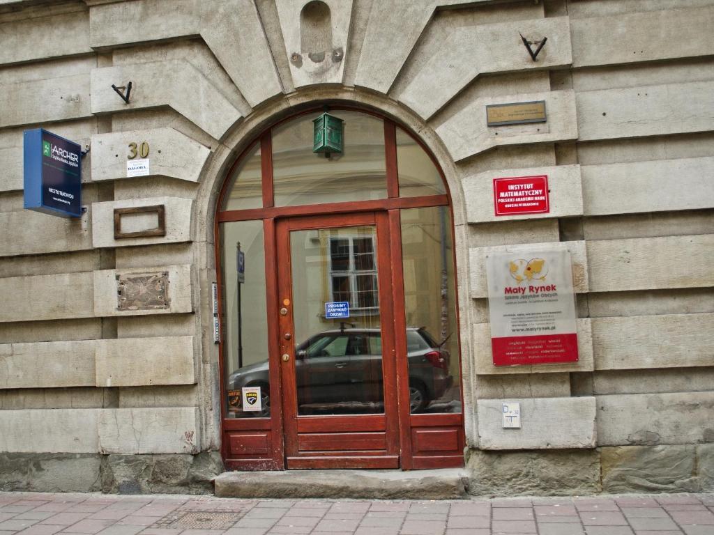 Tramp Aparthostel Cracovie Extérieur photo